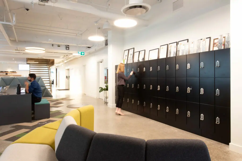Mastering Smart Lockers: Security & Convenience Redefined 3 Mastering Smart Lockers