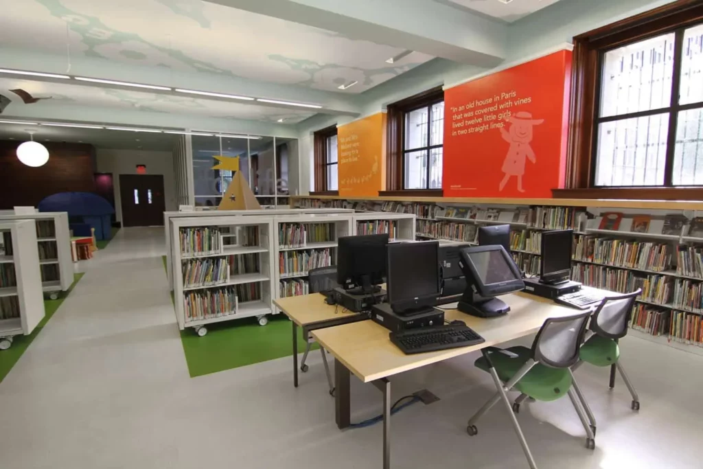 Beyond Fixed Designs: Modern Library Shelving Solutions 1 Modern Library Shelving Solutions
