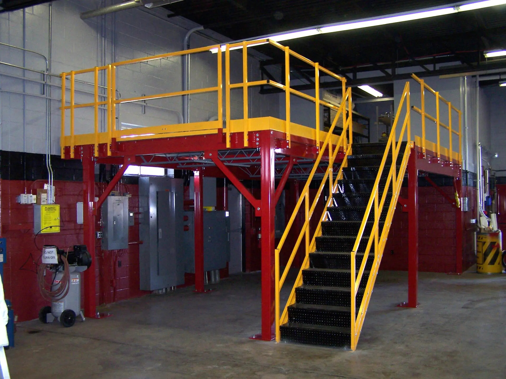 Modular Offices, Walls, and Buildings 44 Mezzanines 40.jpg