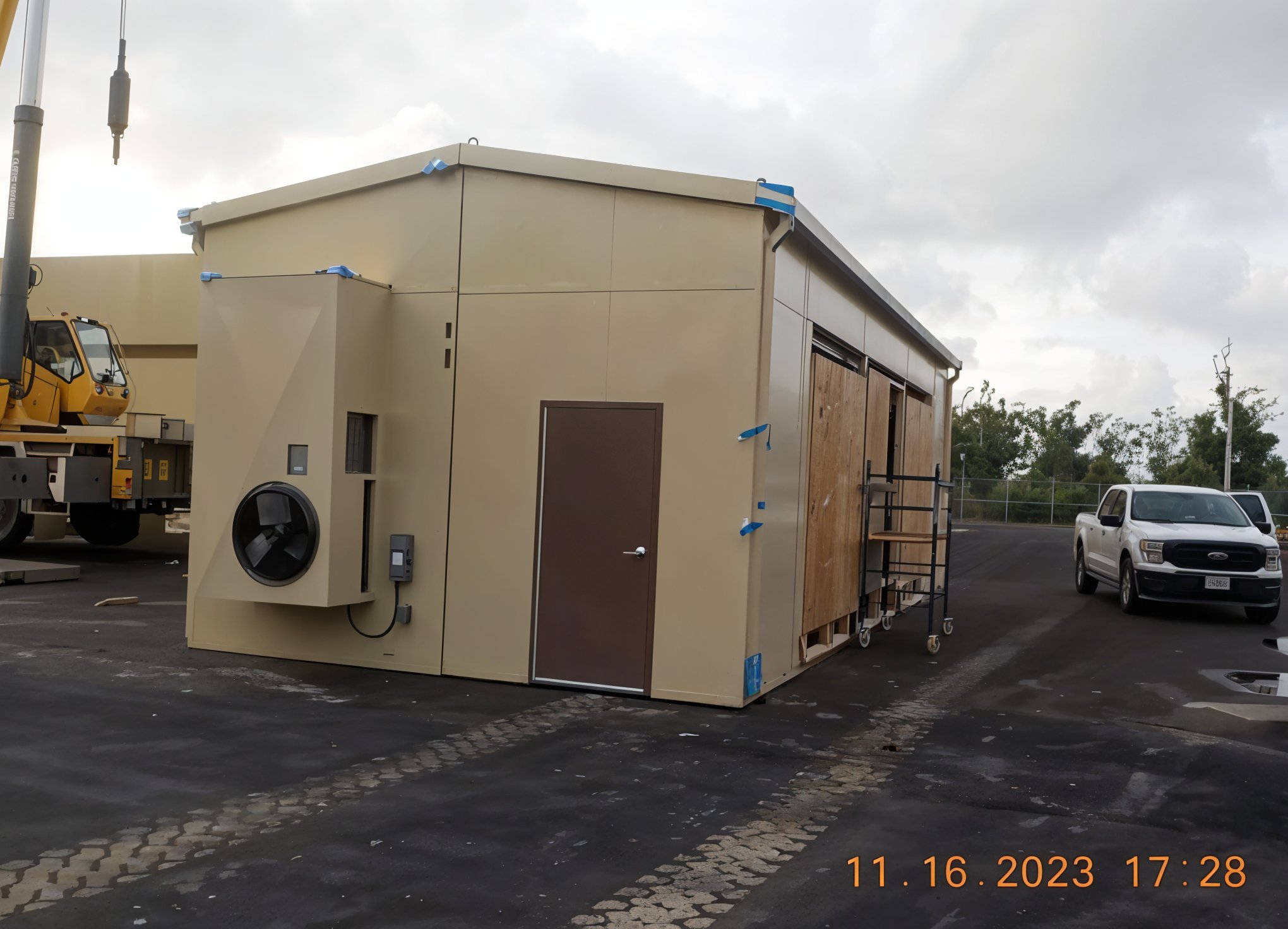 Modular Offices, Walls, and Buildings 37 freepik enhance 95486