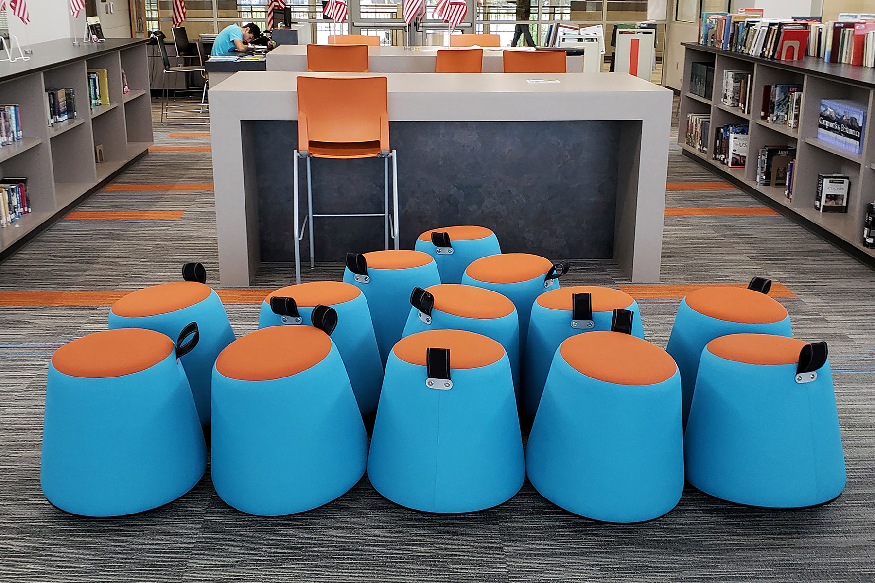Lounge & Seating