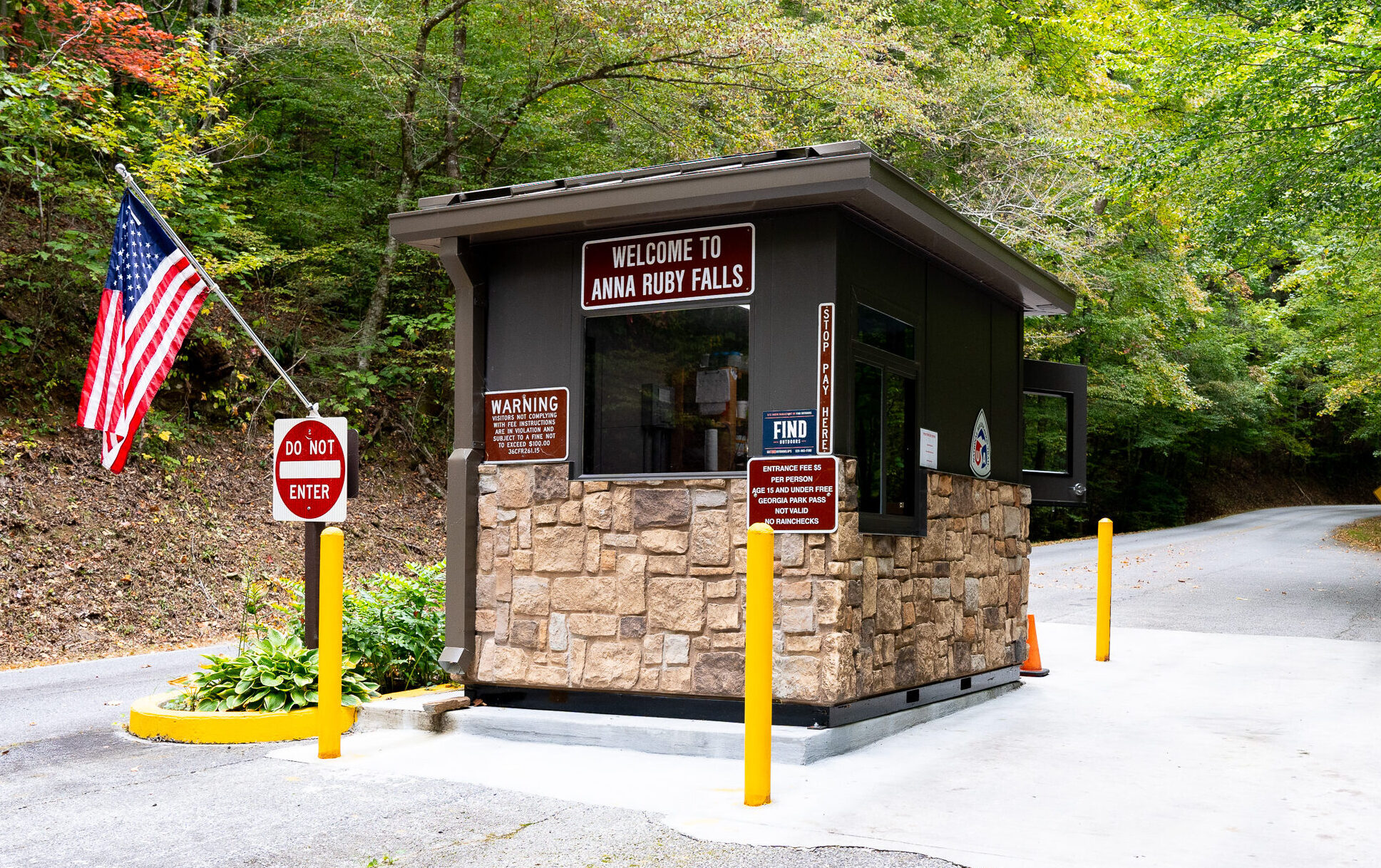 Modular Offices, Walls, and Buildings 21 Guard Houses